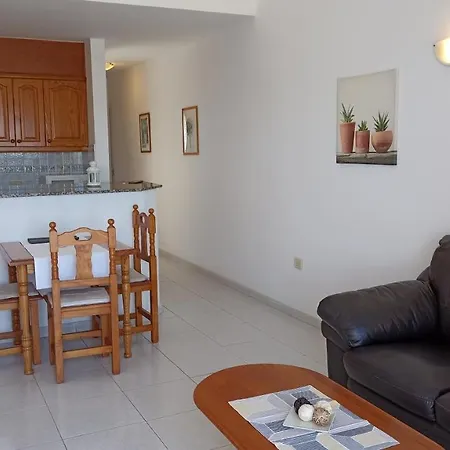 Casa Blanca Apartment *